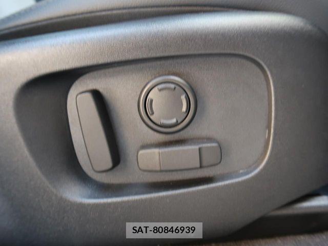 ROVER RANGE ROVER 2023-10 6753172-11