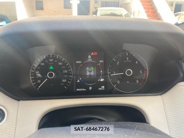 ROVER RANGE ROVER 2017-12 8038056-21