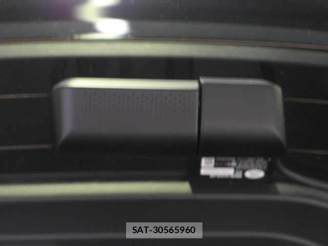 ROVER RANGE ROVER 2025-03 8414785-10