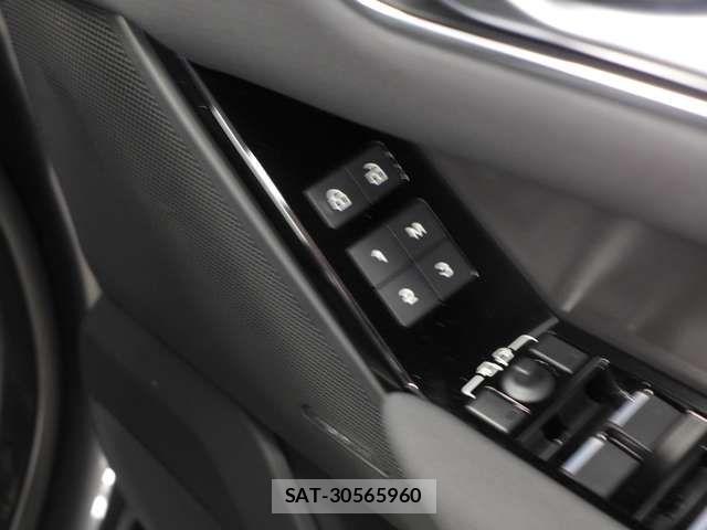 ROVER RANGE ROVER 2025-03 8414785-16
