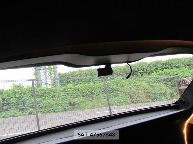 ROVER RANGE ROVER 2024-10 8872001-13