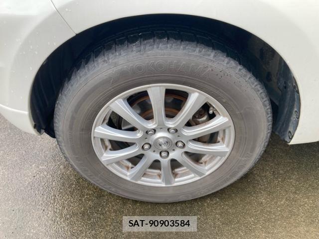 Toyota RUSH 2013-07 8661389-24