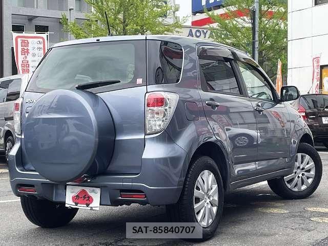Toyota RUSH 2011-10 7879261-2