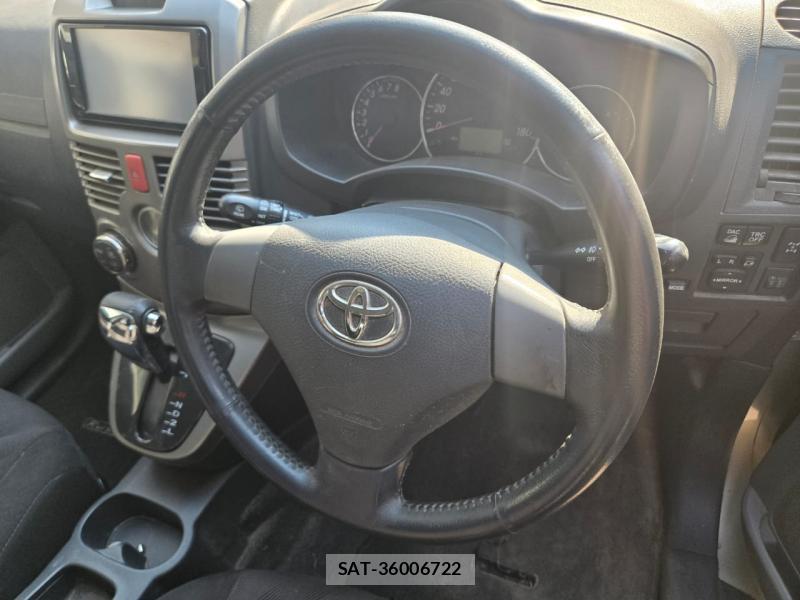 Toyota RUSH 2012-07 4649191-5