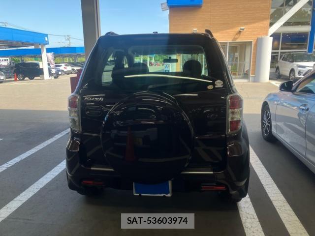 Toyota RUSH 2014-03 8246589-9