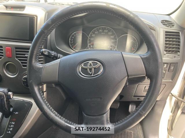 Toyota RUSH 2013-10 8414790-15