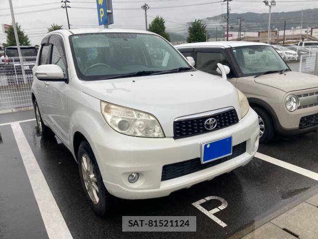 Toyota RUSH 2011-10 8666861-2