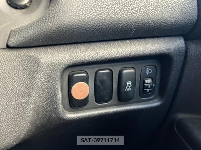 Mitsubishi RVR 2011-11 8101694-16