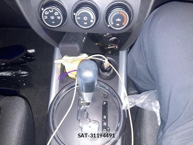 Mitsubishi RVR 2011-10 8372152-11