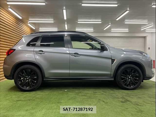 Mitsubishi RVR 2024-07 8486047-17