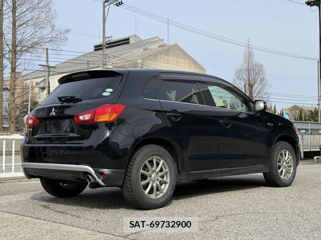Mitsubishi RVR 2015-05 6219185-4