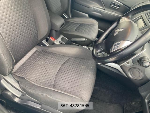 Mitsubishi RVR 2010-02 7060566-10