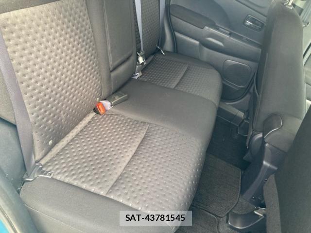 Mitsubishi RVR 2010-02 7060566-11