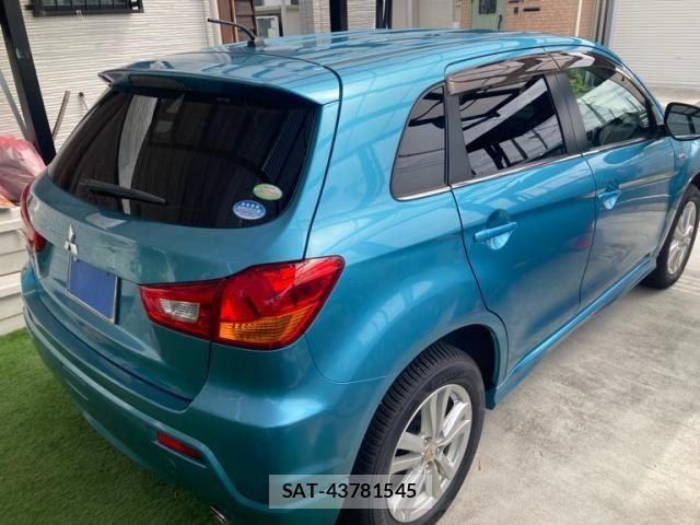 Mitsubishi RVR 2010-02 7060566-2