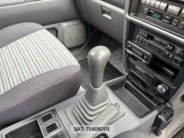 Mitsubishi RVR 1993-04 7393940-10