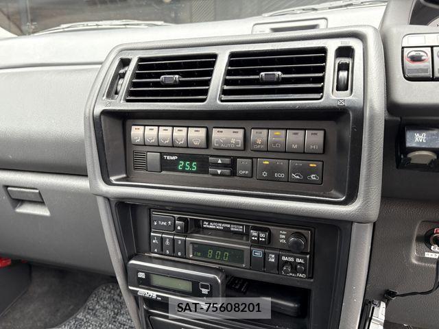 Mitsubishi RVR 1993-04 7393940-11