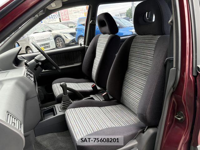 Mitsubishi RVR 1993-04 7393940-12
