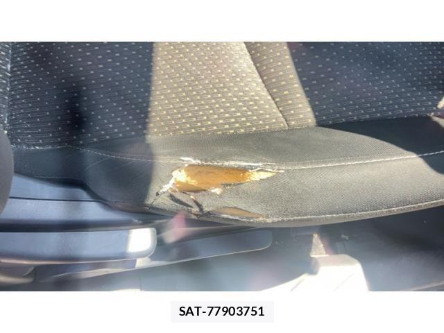 Mitsubishi RVR 2013-08 7457506-23