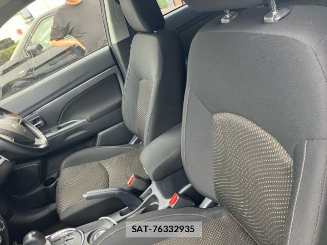 Mitsubishi RVR 2013-09 8038068-11