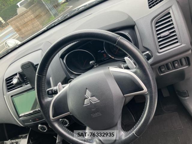 Mitsubishi RVR 2013-09 8038068-13