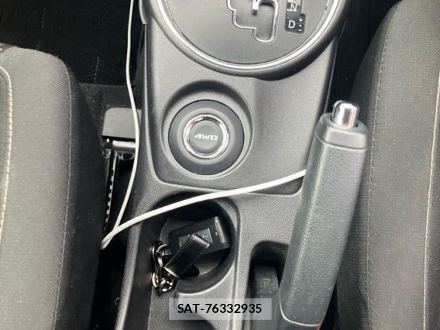 Mitsubishi RVR 2013-09 8038068-17