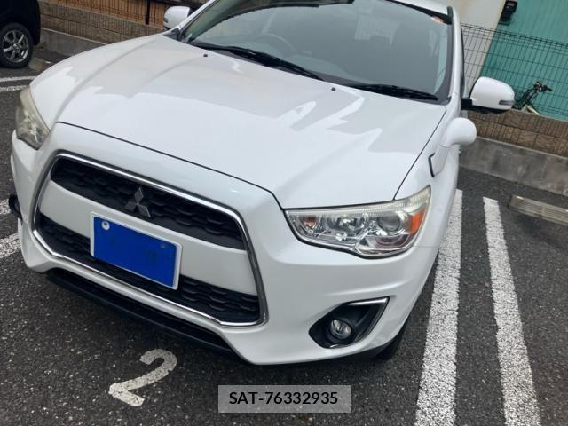 Mitsubishi RVR 2013-09 8038068-2