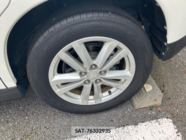 Mitsubishi RVR 2013-09 8038068-8