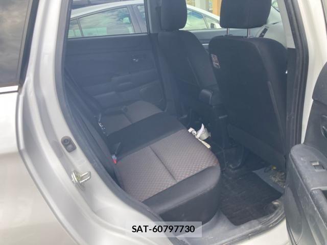 Mitsubishi RVR 2017-08 8414796-9
