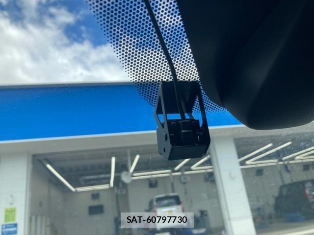 Mitsubishi RVR 2017-08 8414796-14