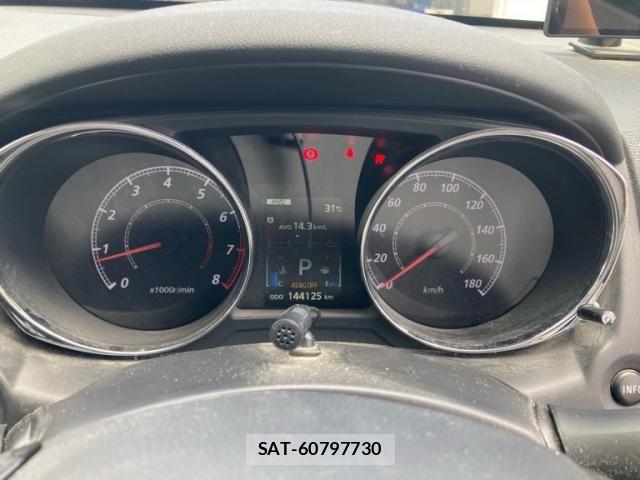 Mitsubishi RVR 2017-08 8414796-17
