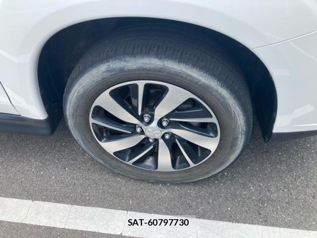 Mitsubishi RVR 2017-08 8414796-6