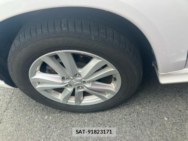 Mitsubishi RVR 2010-09 8414798-11