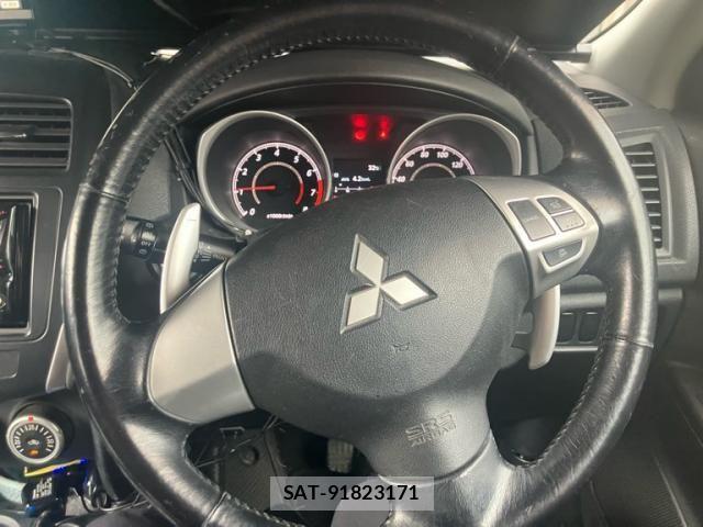 Mitsubishi RVR 2010-09 8414798-18