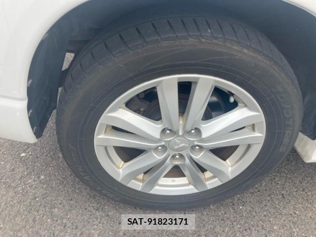 Mitsubishi RVR 2010-09 8414798-8