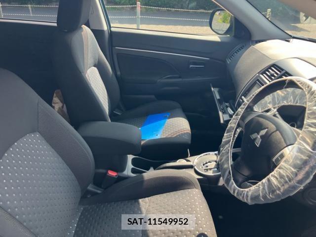 Mitsubishi RVR 2010-02 8628751-9
