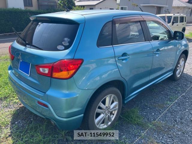 Mitsubishi RVR 2010-02 8628751-3