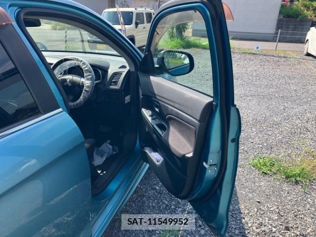 Mitsubishi RVR 2010-02 8628751-8