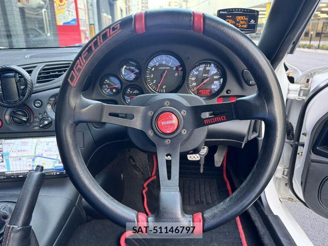Mazda RX-7 2000-10 1474935-9