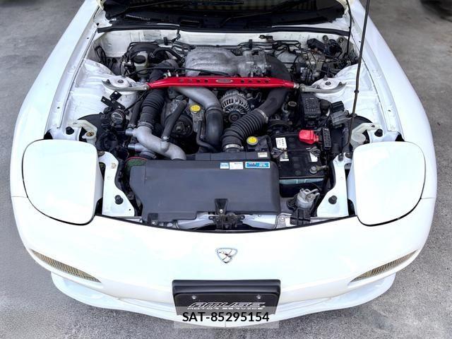 Mazda RX-7 1997-03 6753181-20