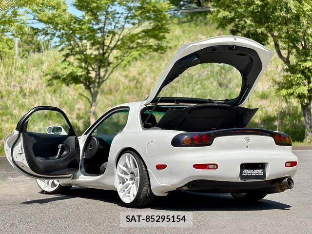 Mazda RX-7 1997-03 6753181-6