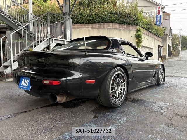 Mazda RX-7 1995-04 8414802-1
