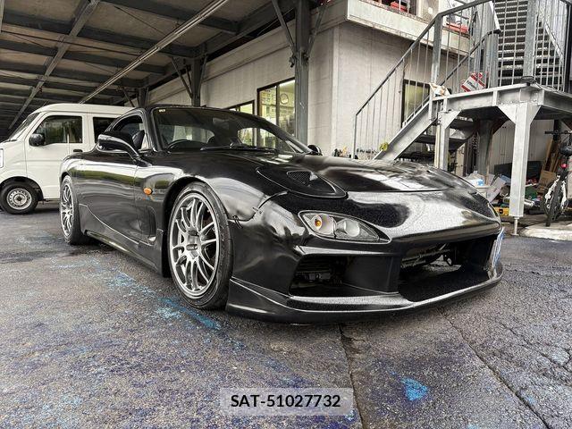Mazda RX-7 1995-04 8414802-3