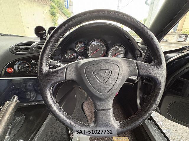 Mazda RX-7 1995-04 8414802-8