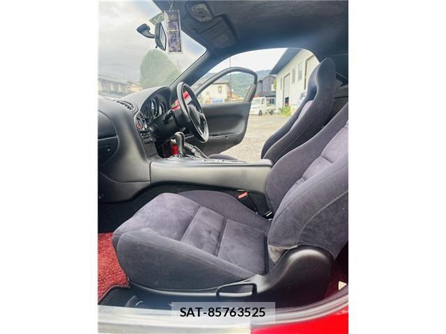 Mazda RX-7 1992-04 8661391-11