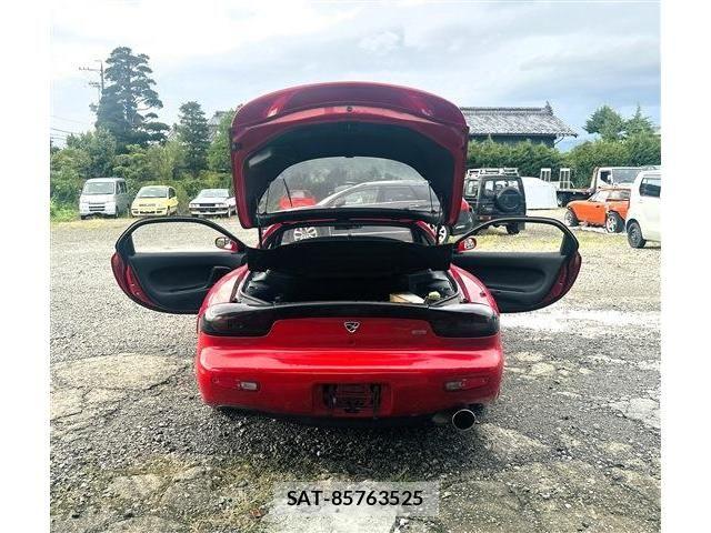 Mazda RX-7 1992-04 8661391-13