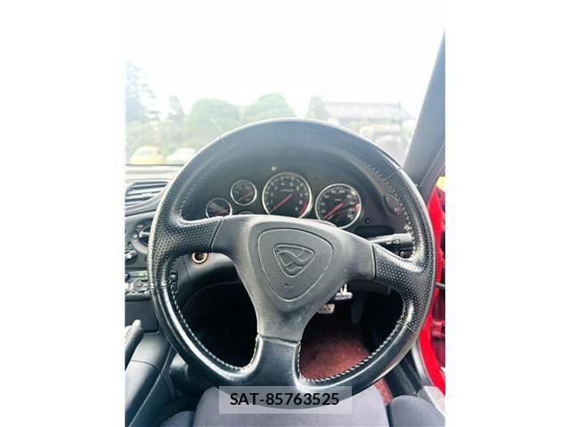 Mazda RX-7 1992-04 8661391-15