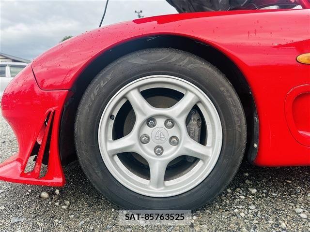 Mazda RX-7 1992-04 8661391-20