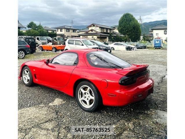 Mazda RX-7 1992-04 8661391-7