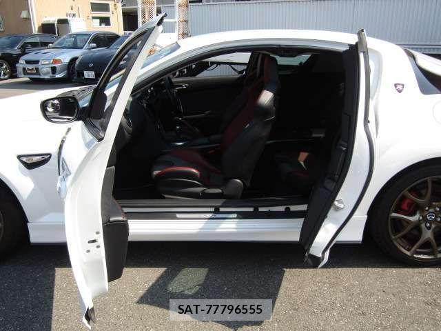 Mazda RX-8 2012-01 1276388-12