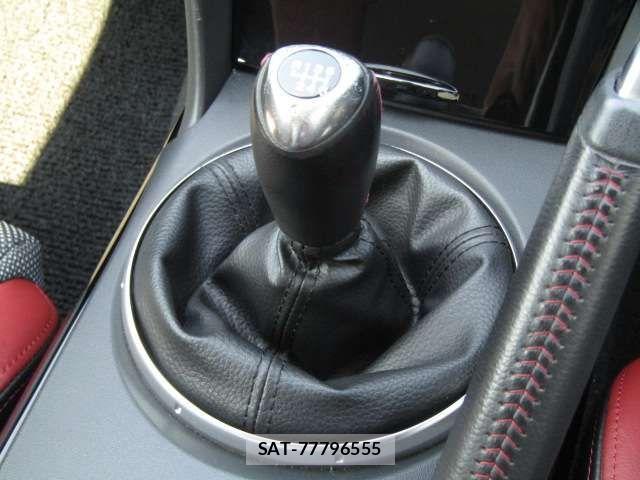Mazda RX-8 2012-01 1276388-1